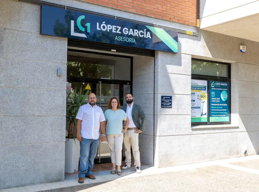 Fachada de la oficina de Asesoría López García en Calle Francolí, Salou